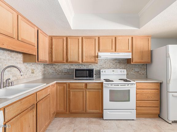 3rd image of 2506 W EUGIE Avenue