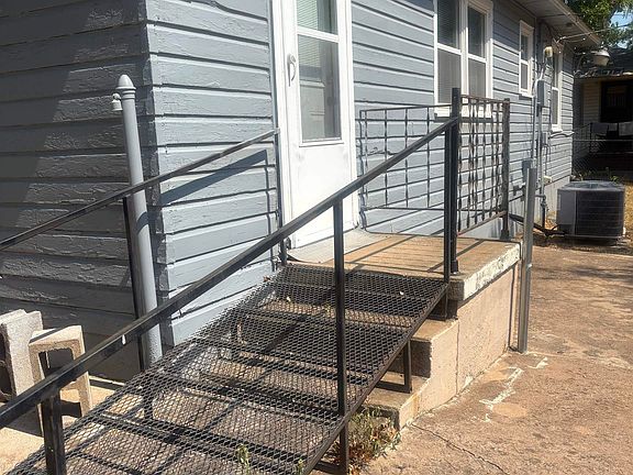 4th image of 1808 Birch Ave