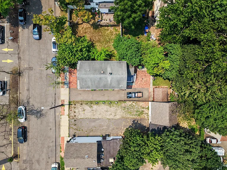 15 Chestnut St — Photo 31