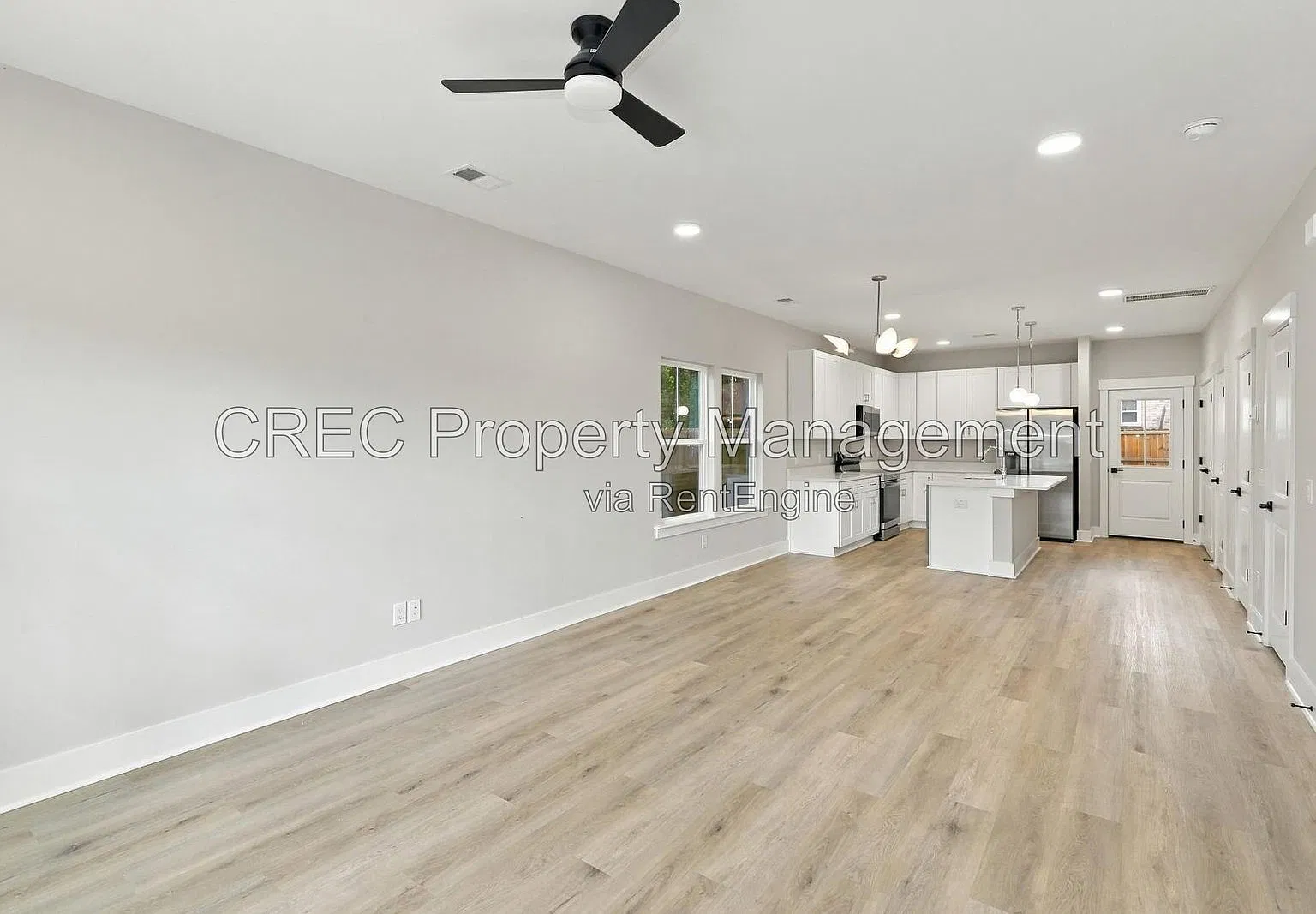 3 bed, 2.5 bath, 1396 sqft, $2,600 — Photo 4