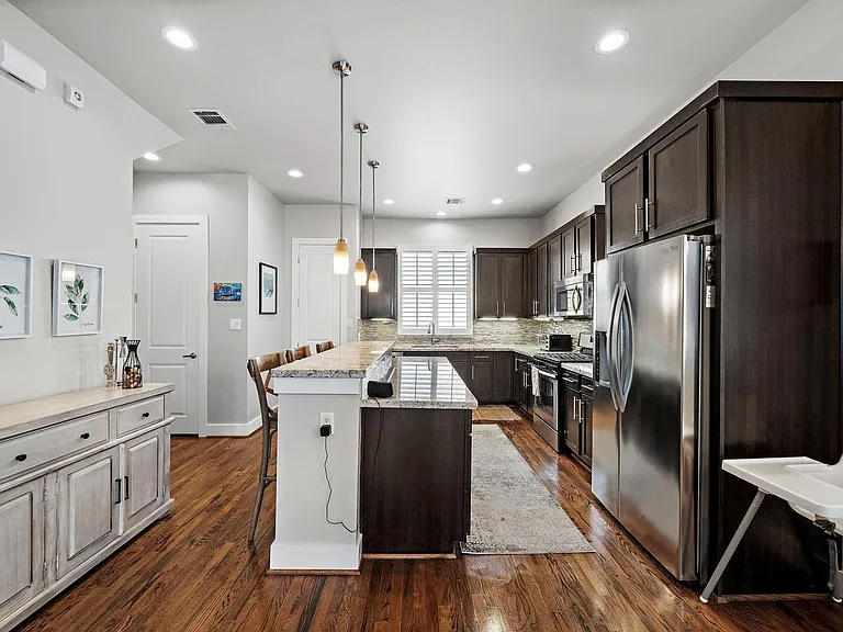 2509 Garrow St #B — Photo 13