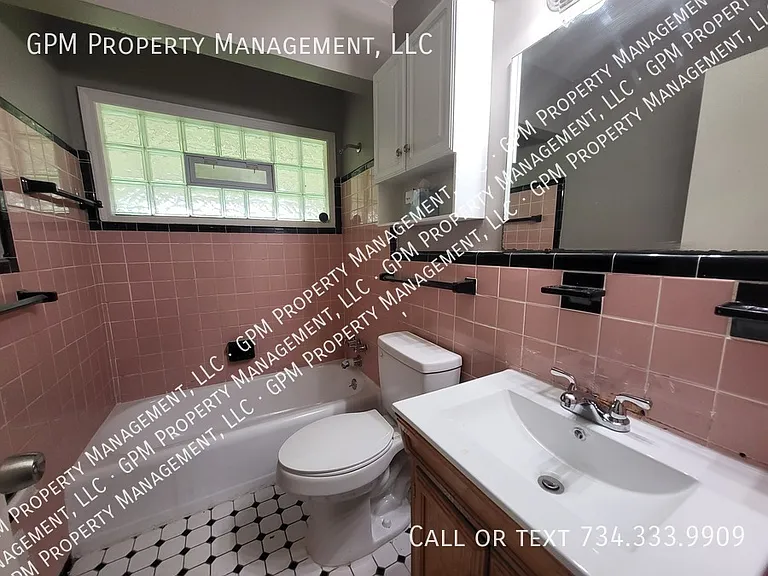 22084 Shakespeare Ave — Photo 11