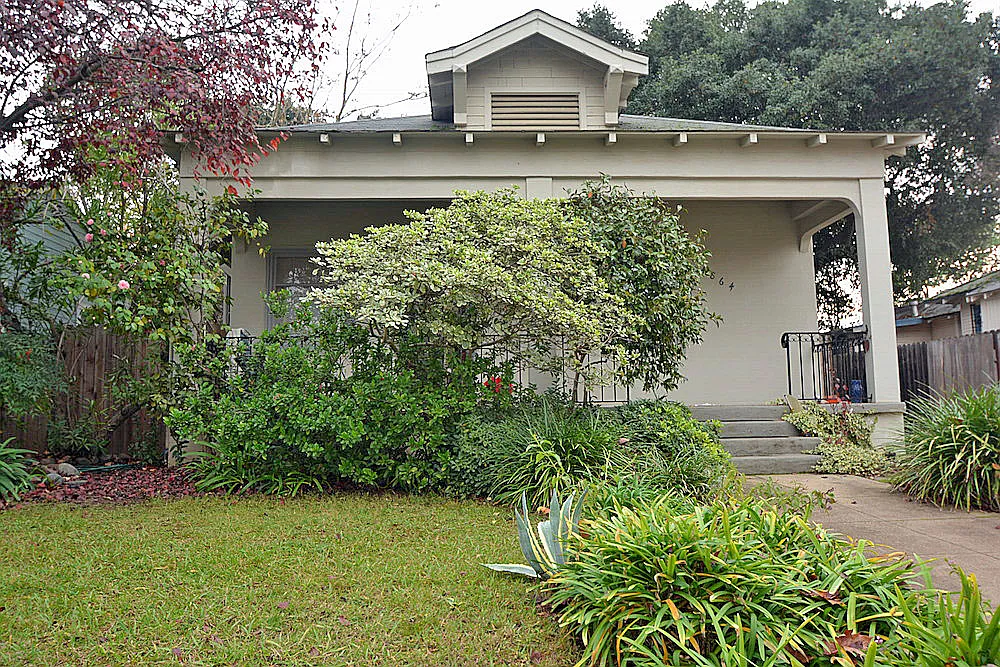 4864 11th Ave photo 1