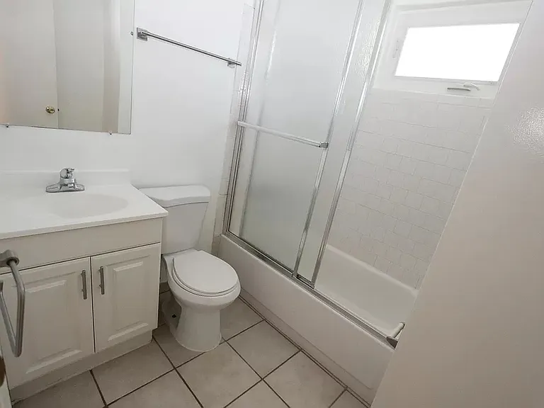 285 E Del Mar Blvd #1 — Photo 17