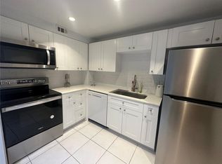 401 Golden Isles Dr APT 603, Hallandale, FL 33009