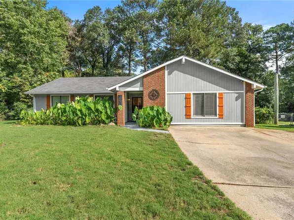 1467 Diplomat Dr, Riverdale, GA 30296