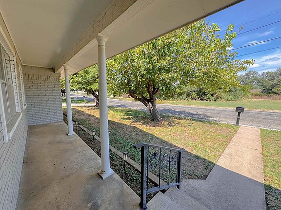 3rd image of 102 W Llano Street