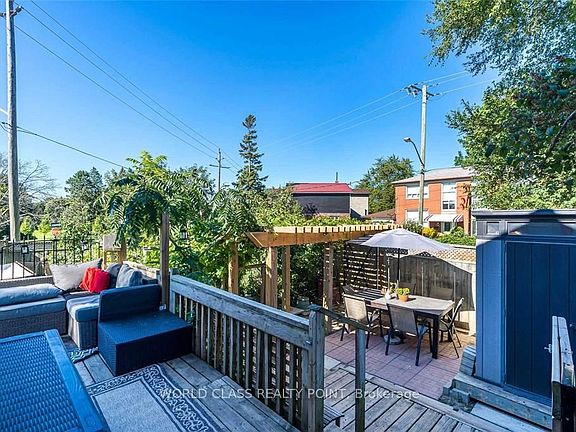 5th image of 1 McIntosh St
