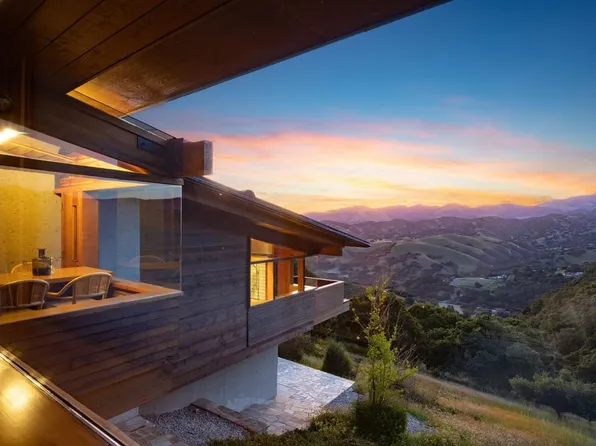 26225 Rinconada Dr, Carmel Valley, CA 93924