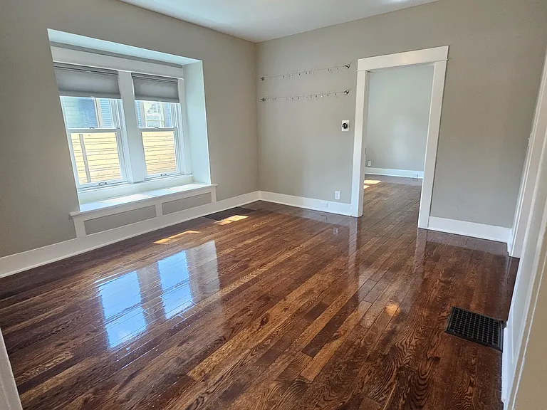 6617 N Borthwick Ave — Photo 8