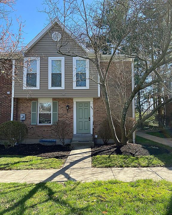 1st image of 977 Woodlyn Dr N