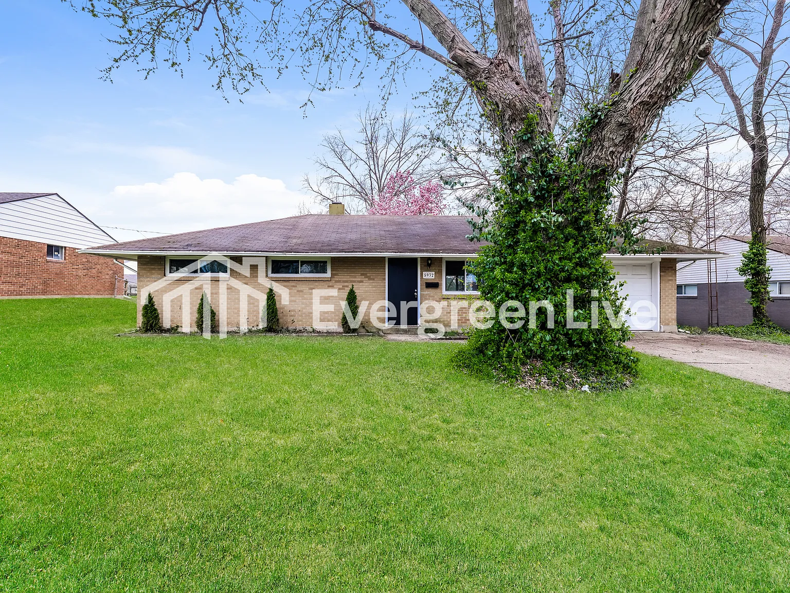 3 bed, 2.0 bath, 1080 sqft, $1,495 — Photo 1