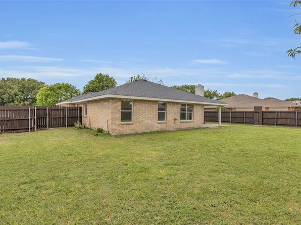 1004 Cowboy Ct, Murphy, TX 75094