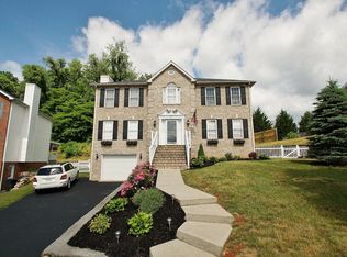 611 Crystal Anne Ln, Roanoke, VA 24019