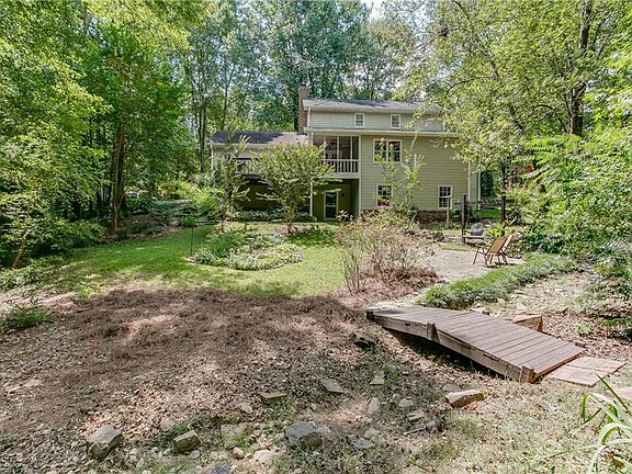 4th image of 2785 Sandy Creek Cir