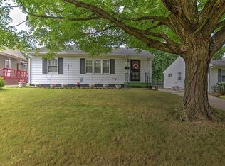 11 Maple Ct, Decatur, IL 62526