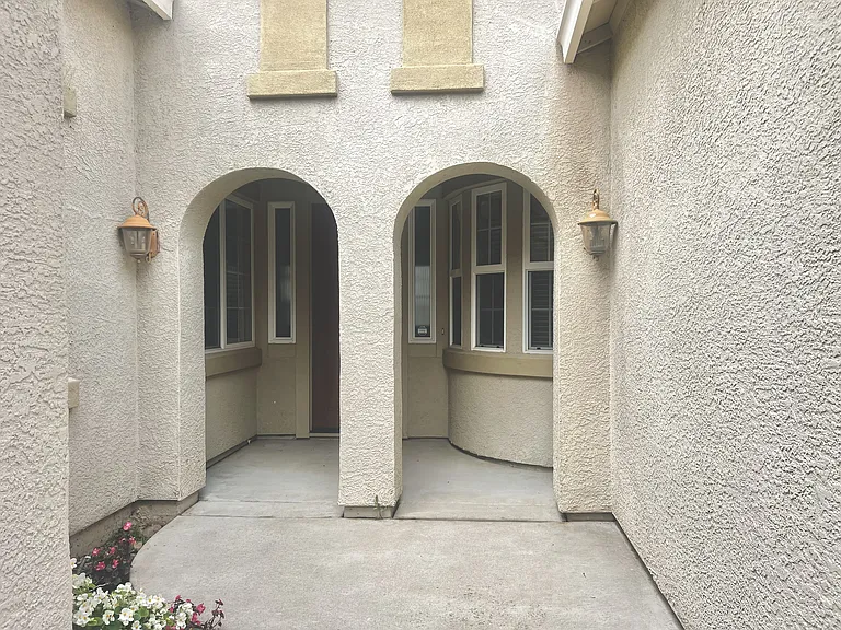 11045 Faber Way — Photo 2