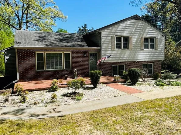 3309 N Main St, South Boston, VA 24592