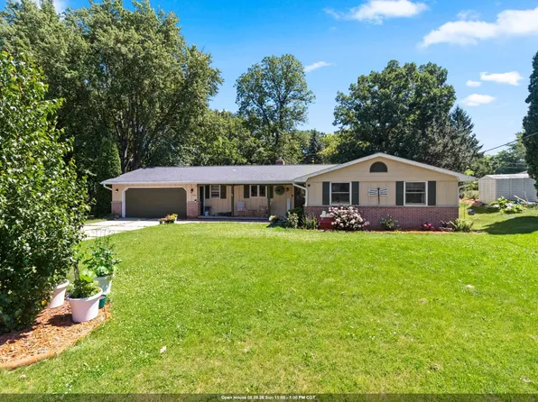 630 Mount Mary Dr, Green Bay, WI 54311