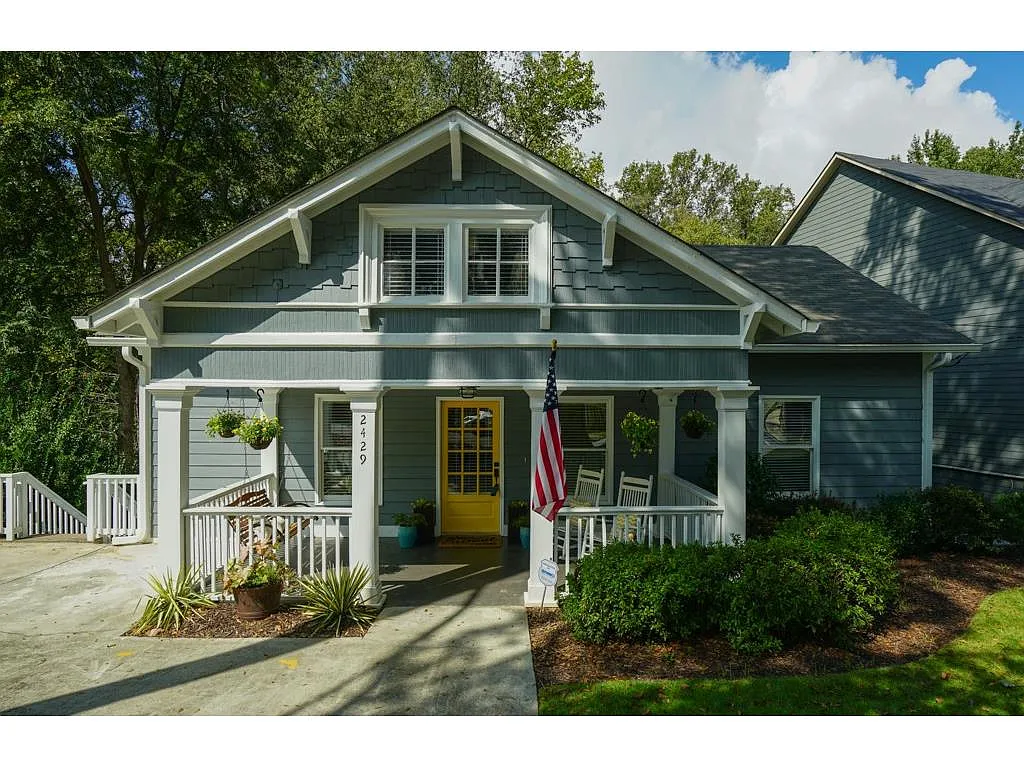 2425 Claude St NW photo 1