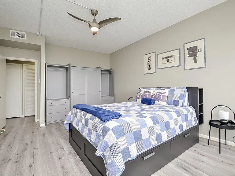 5000 Montrose Blvd #12B — Photo 15
