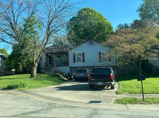1108 SW Brook Ct, Blue Springs, MO 64015