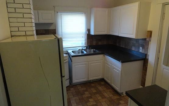 2nd image of 80 N Roselawn St