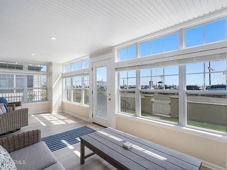 305 Ocean Ave — Photo 8