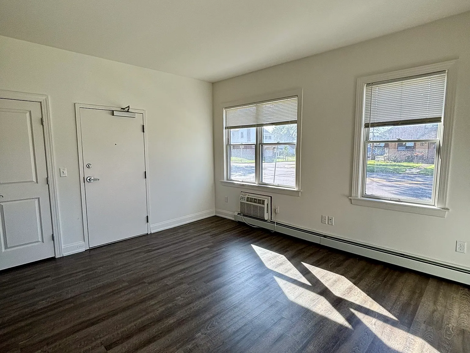 1 bed, 470 sqft, $1,157 — Photo 4