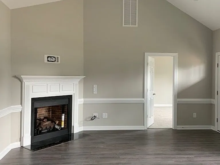 692 S Beston Rd — Photo 2