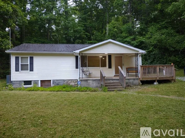 5717 Fort Sumter Rd, Knoxville, TN 37938