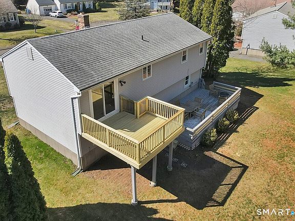 5th image of 8 Blue Meadow Road