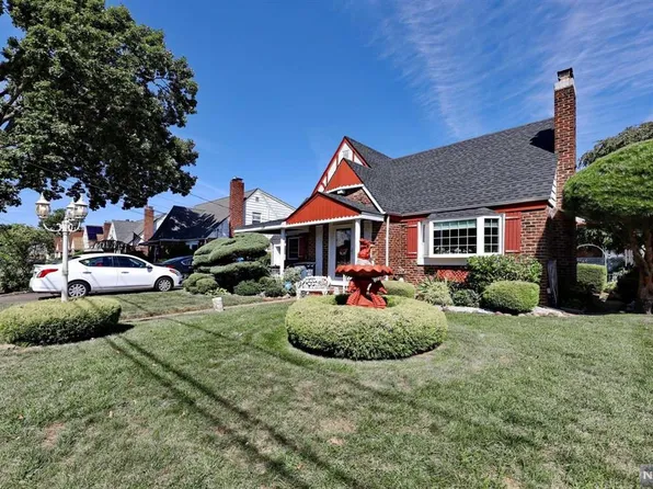 37 W Amsterdam Ave, Fair Lawn, NJ 07410