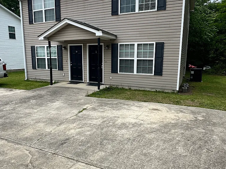 206 S Flora St #B — Photo 17