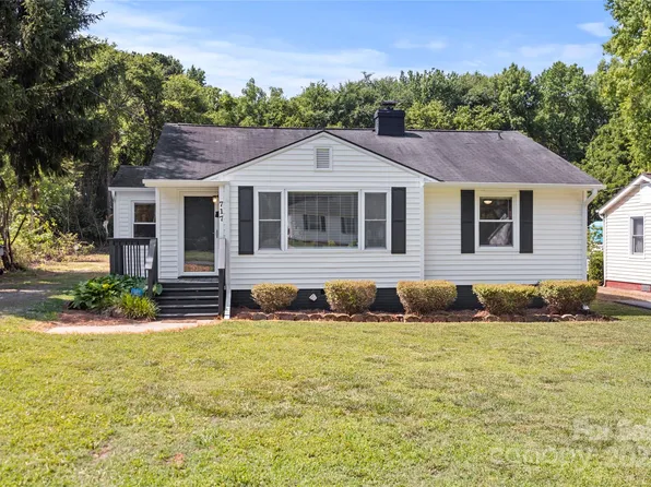 717 Wabash Ave, Charlotte, NC 28208
