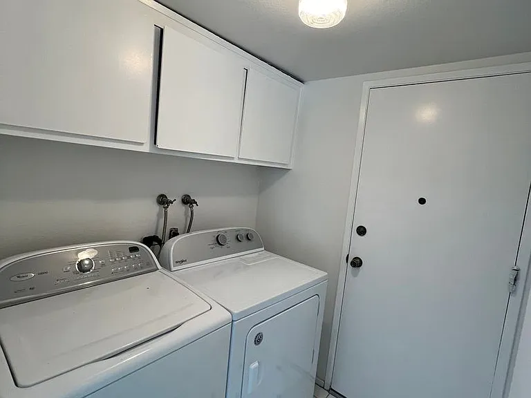 19806 Strathern St — Photo 18