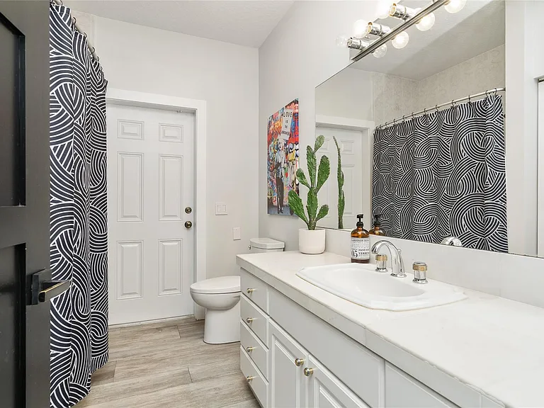 4903 NW 101st Ave — Photo 47