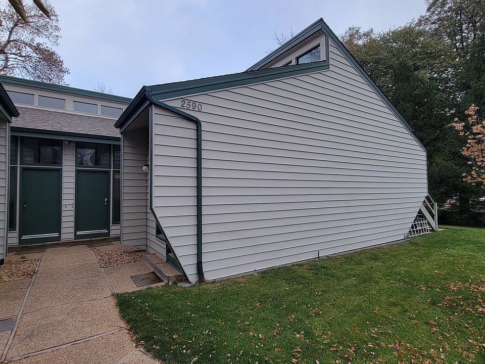 Building Entry Area