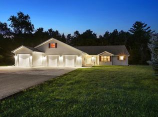 N5684 Whispering Pines Ct, Luxemburg, WI 54217