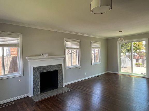 5th image of 128 Claremont Ave