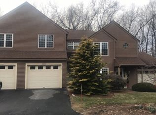 513C Ridgefield Cir, Clinton, MA 01510