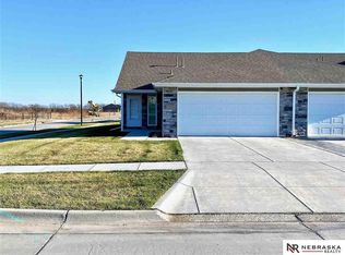 9019 Buckshot Rd, Lincoln, NE 68507