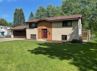 615 Conliffe Ave SW, Faribault, MN 55021