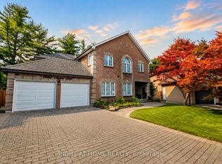 1665 Asgard Dr, Mississauga, ON L5E 3G5