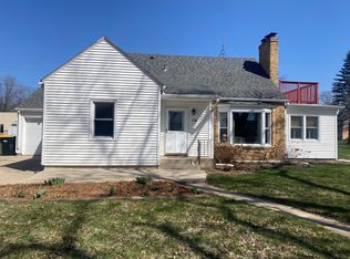206 3rd St SW, Pine Island, MN 55963