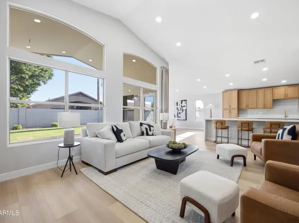 8017 E OSAGE Avenue, Mesa, AZ 85212