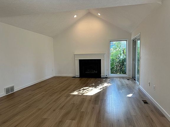 3rd image of 3422 S Morrill Dr