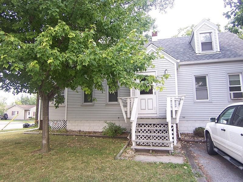 1st image of 9358 Kennedy Ave Floor 1