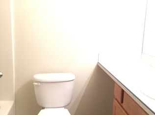 14715 NE Couch St, Portland, OR 97230