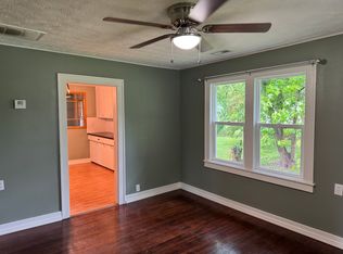 336 N Locust St, Marshfield, MO 65706
